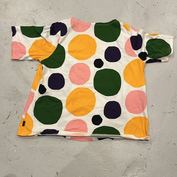 Marimekko Uniqlo Green, Pink, Purple &  Yellow Dot Boxy Short Sleeve T-Shirt - Picture 3 of 3